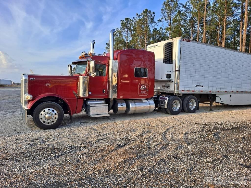 Peterbilt 389 Vilcēji