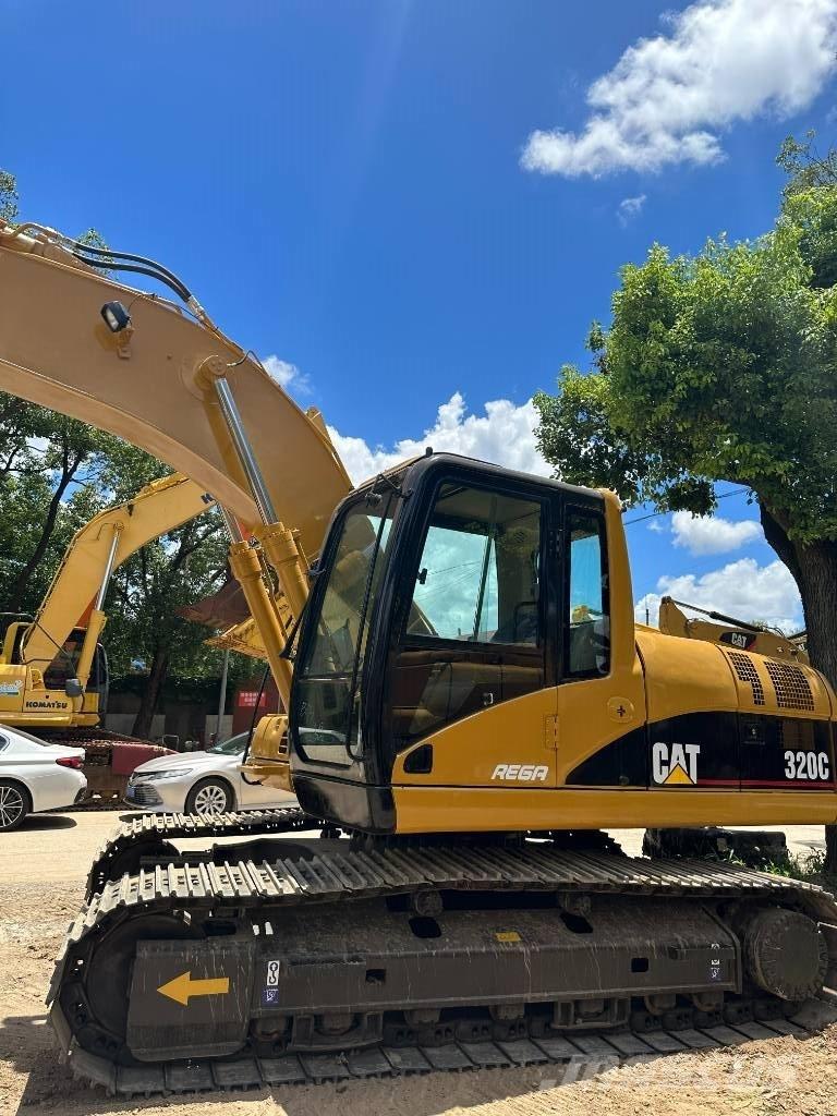 CAT CAT320C Vidēja lieluma ekskavatori 7 t - 12 t