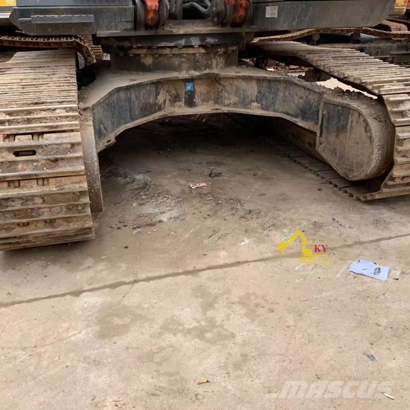 Hitachi 350 Kāpurķēžu ekskavatori