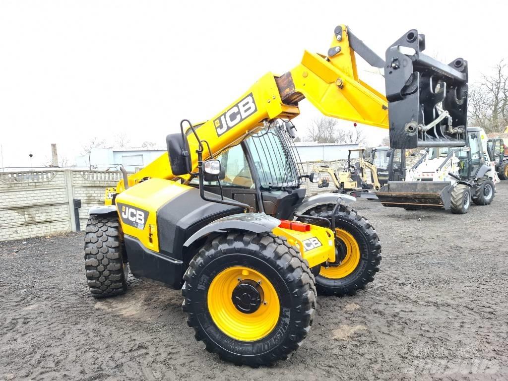 JCB 531-70 Teleskopiskie manipulatori