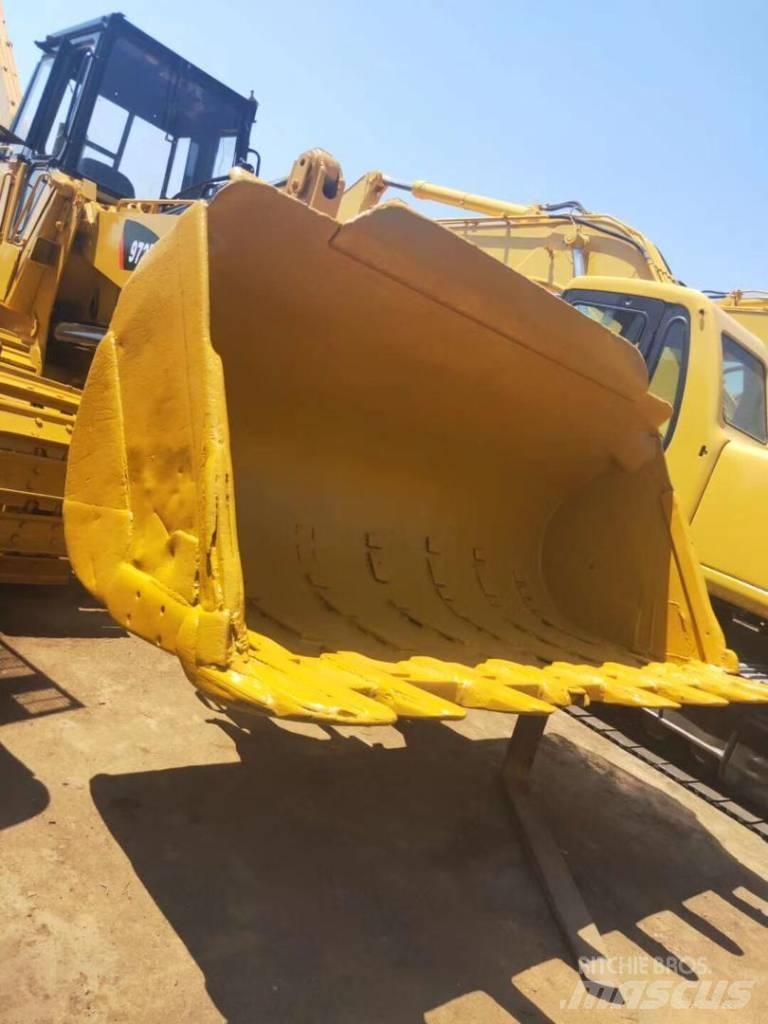 CAT 973 Kāpurķēžu iekrāvēji
