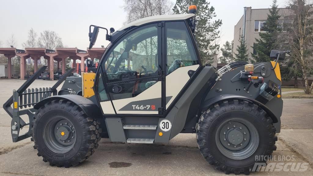 Liebherr T46-7s Teleskopiskie manipulatori