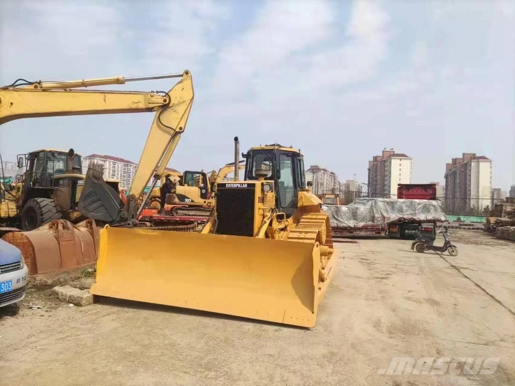 CAT D 6 M Kāpurķēžu buldozeri
