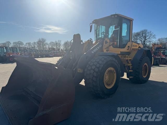 Volvo L 90 F Iekrāvēji uz riteņiem