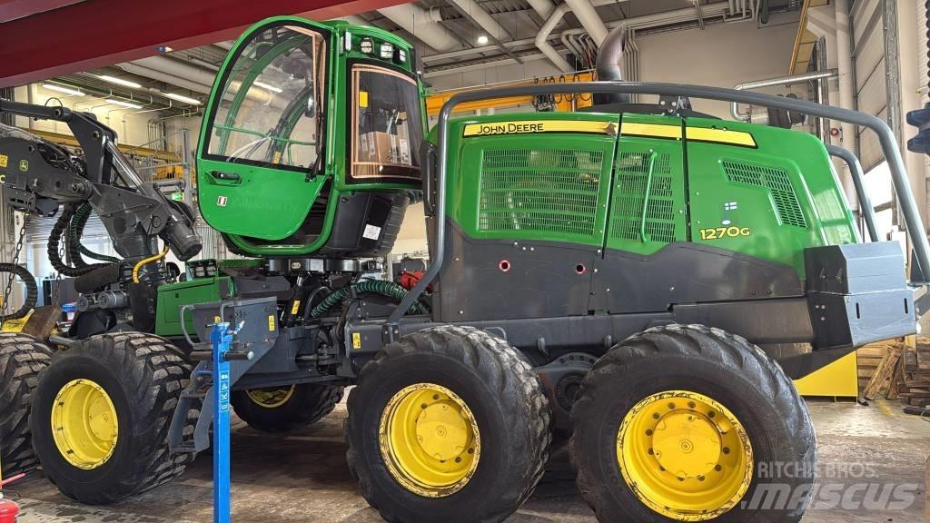 John Deere 1270 G Harvesteri