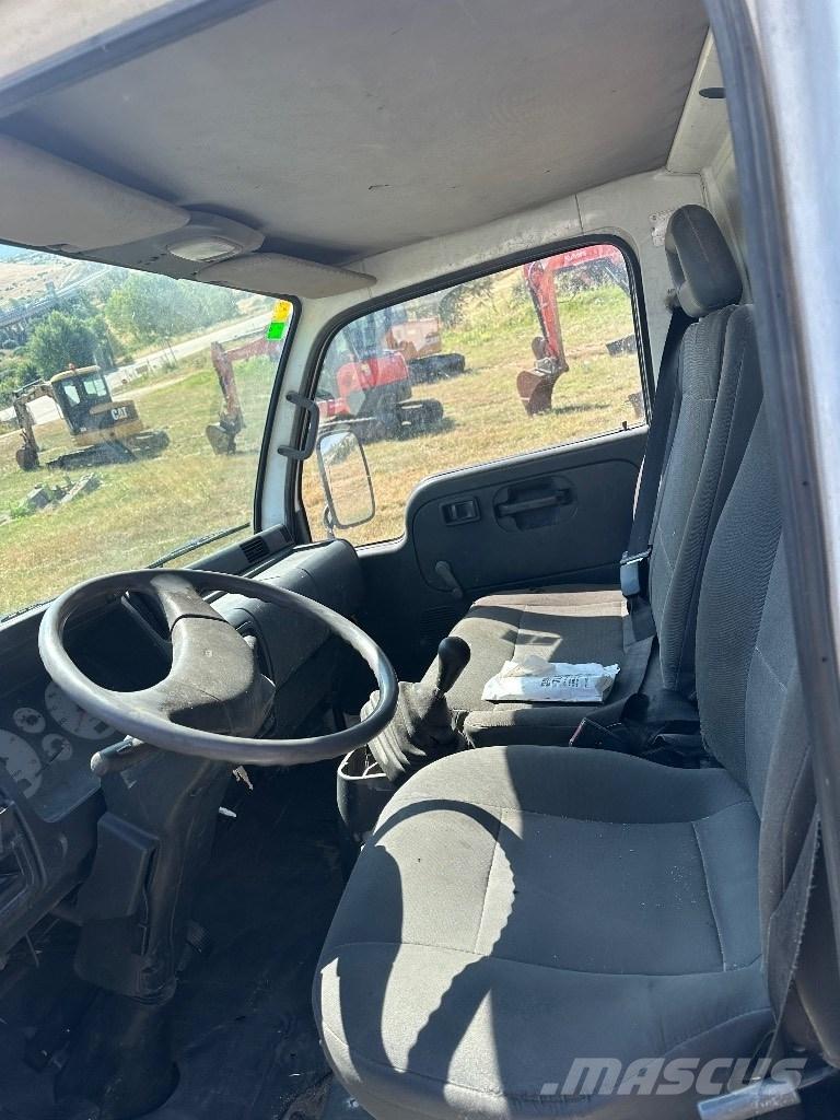 Nissan CABSTAR 35.13 Pacēlājplatformas - piekabes