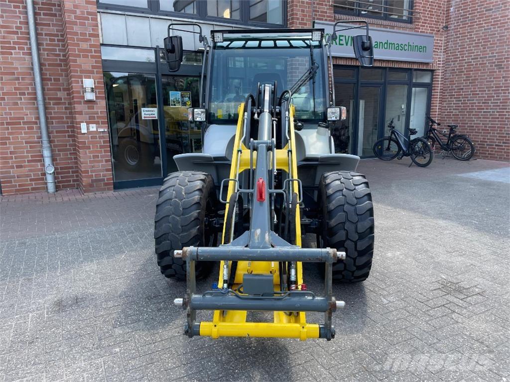 Kramer 8095L Iekrāvēji uz riteņiem