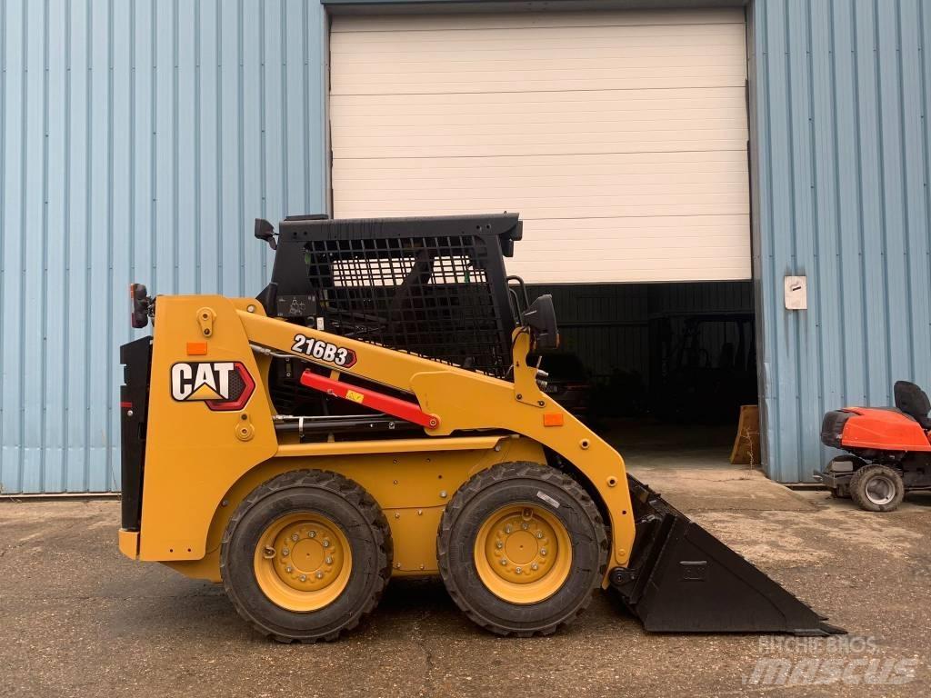 CAT 216 B 3 Mini iekrāvēji