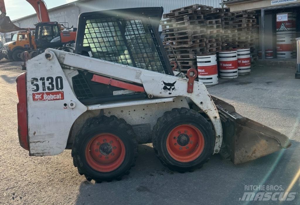 Bobcat S 130 Lietoti riteņu kompaktiekrāvēji