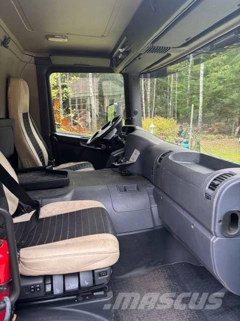 Scania P 230 Furgons