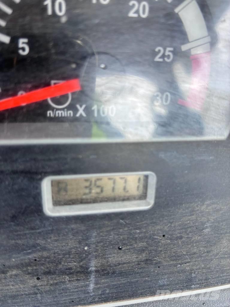 CAT 432 F Ekskavatori-iekrāvēji