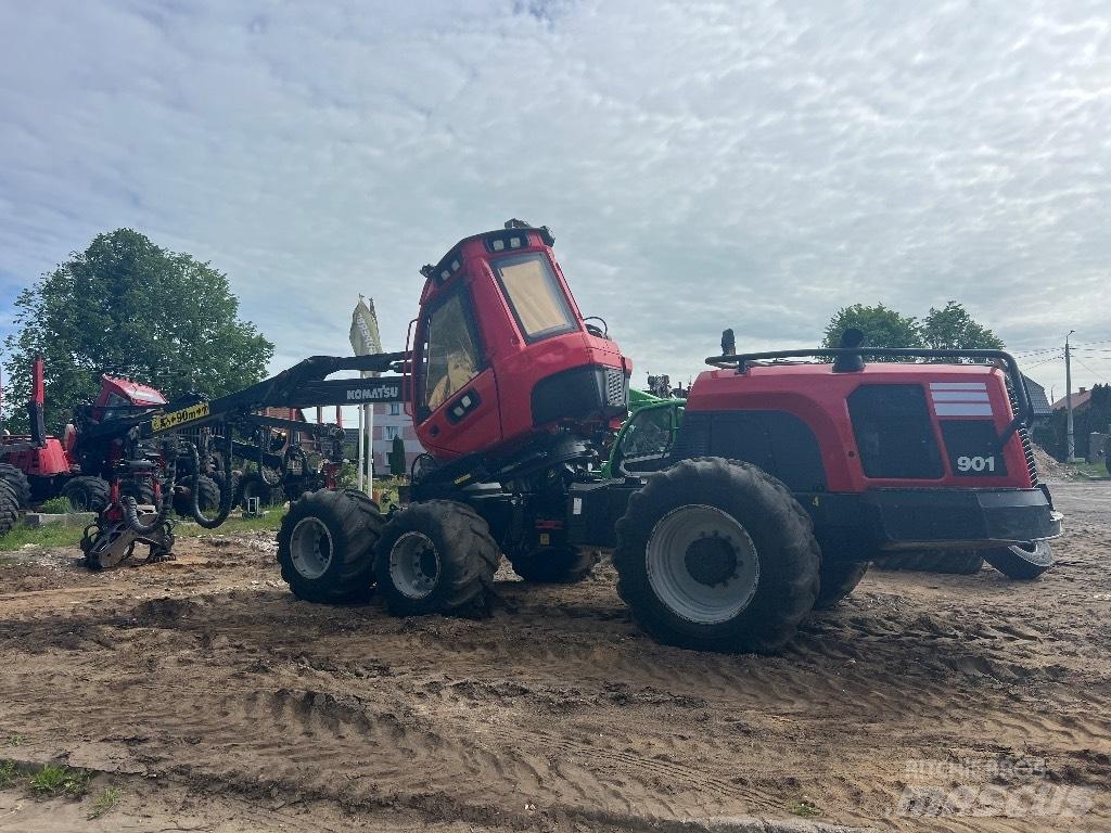 Komatsu 901 Harvesteri