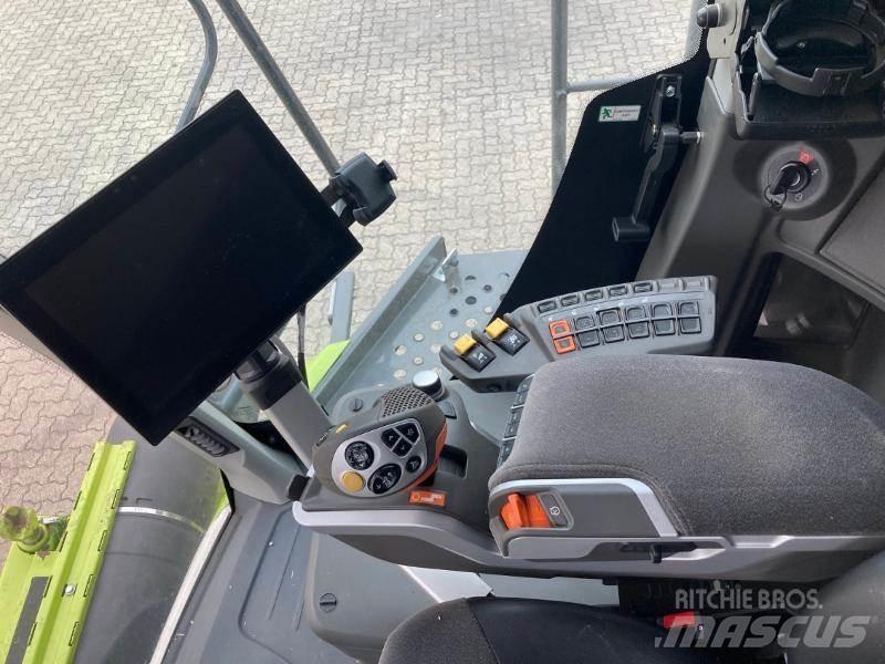 CLAAS LEXION 6700 Ražas novākšanas kombaini