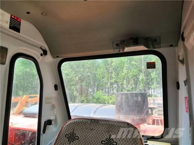 Doosan DH225LC-7 Kāpurķēžu ekskavatori