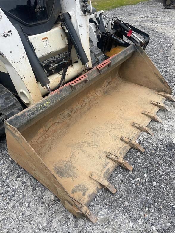 Bobcat T870 Lietoti riteņu kompaktiekrāvēji