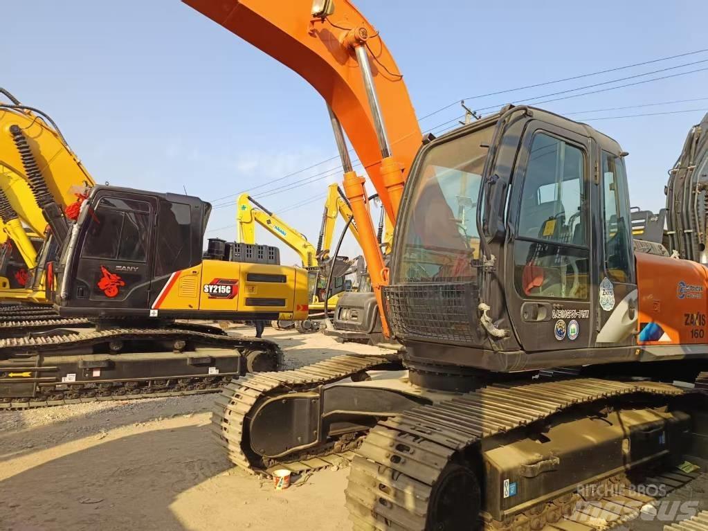 Hitachi ZX160 Kāpurķēžu ekskavatori