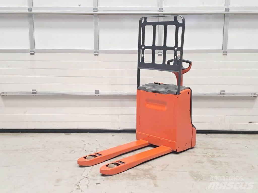 Linde T16 Zemie palešu pacēlāji