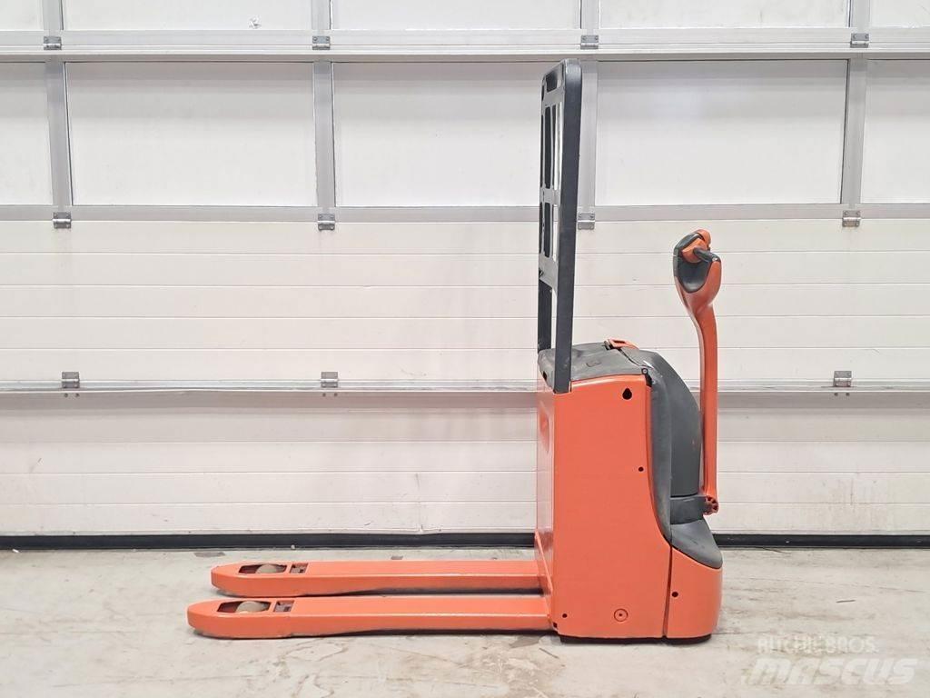 Linde T16 Zemie palešu pacēlāji