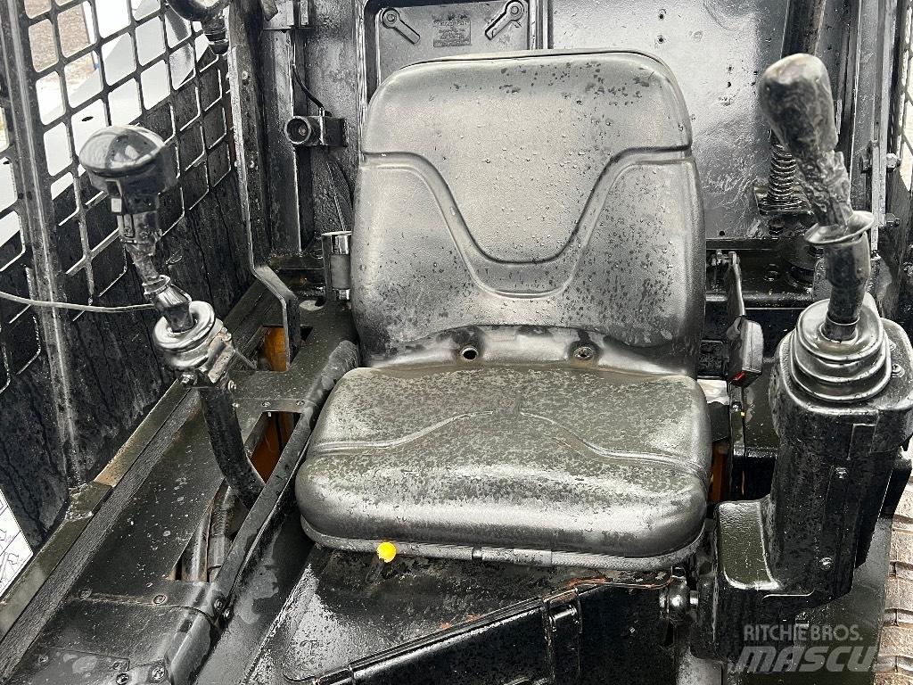JCB 170 Robot Lietoti riteņu kompaktiekrāvēji