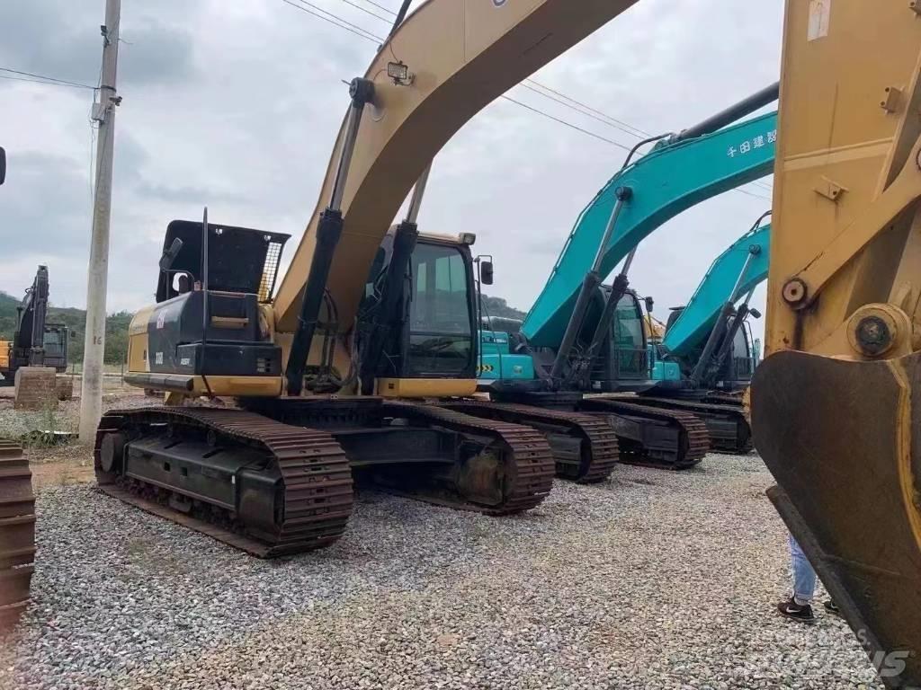 CAT 336 D Ekskavatori tālās sniedzamības darbiem
