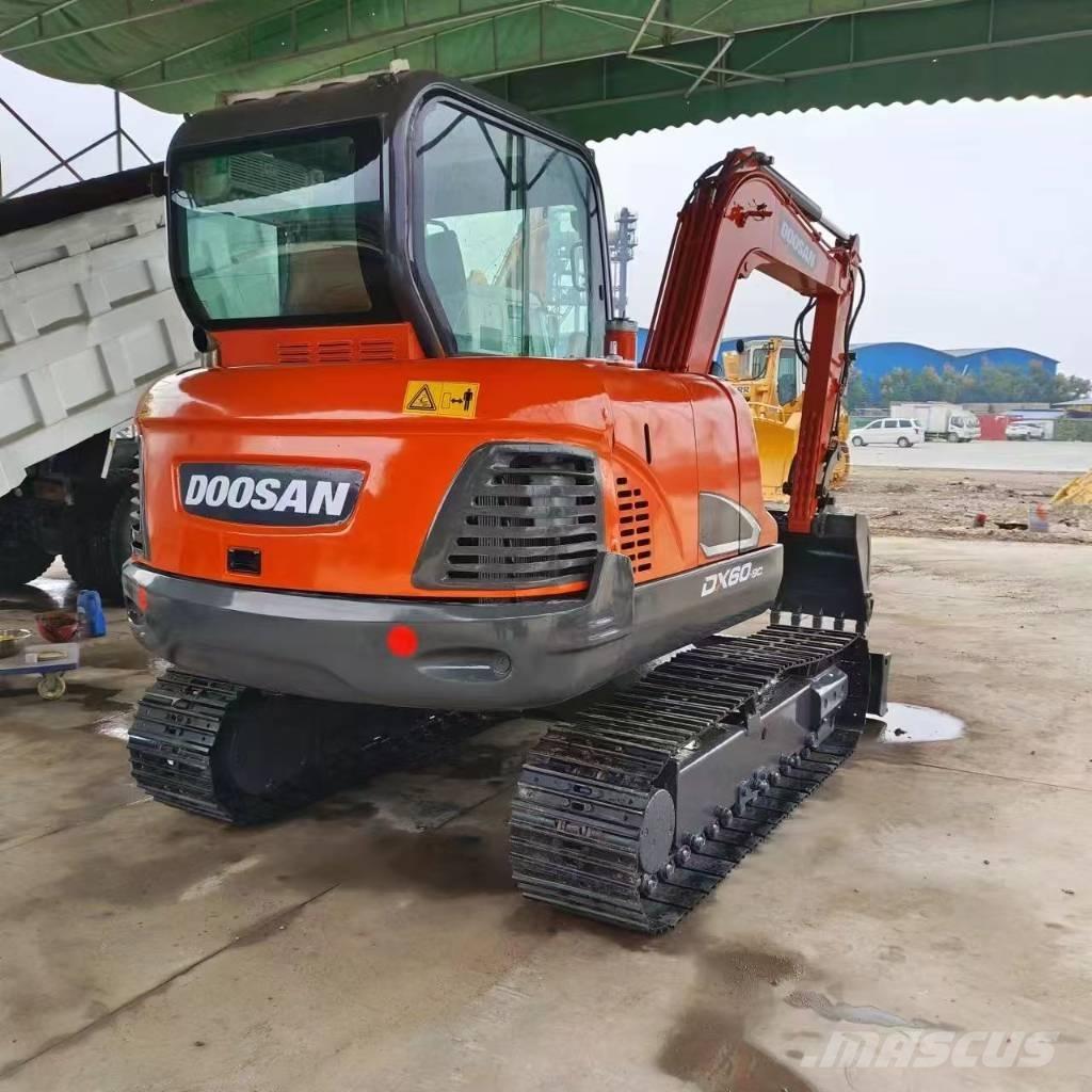 Doosan DX 60 Mini ekskavatori < 7 t