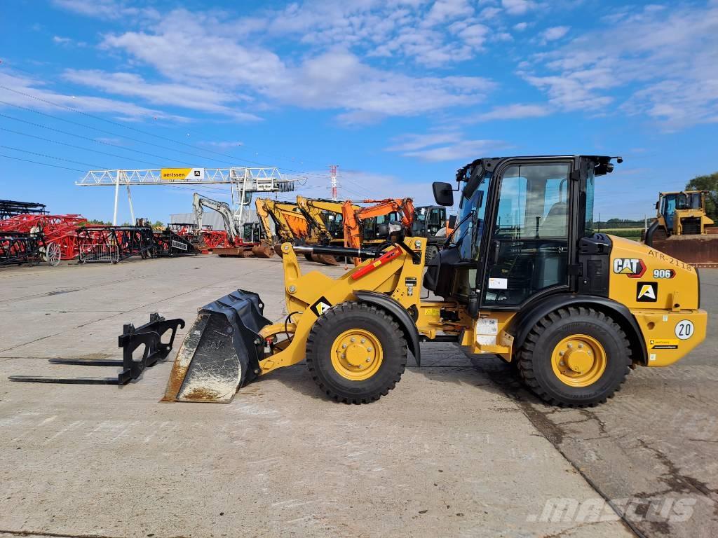 CAT 906 (Bucket+Forks) Iekrāvēji uz riteņiem