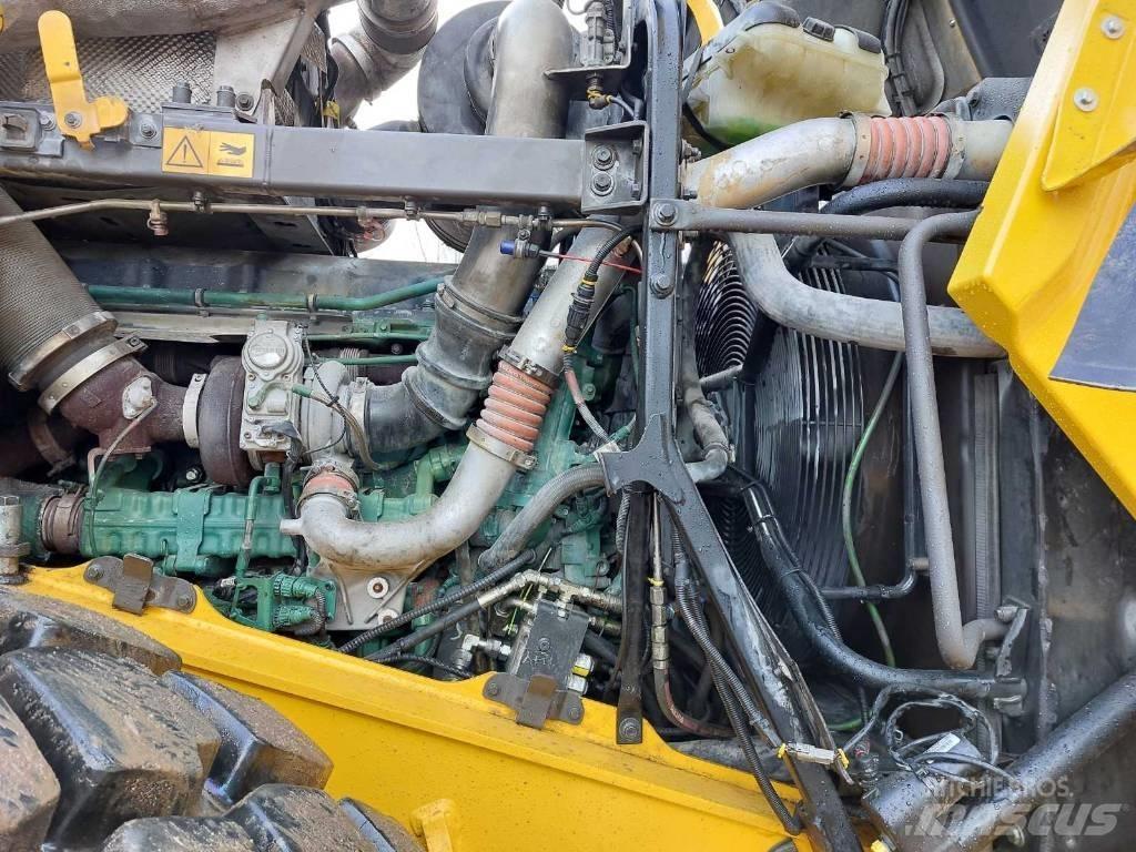 Volvo L 220 H Iekrāvēji uz riteņiem