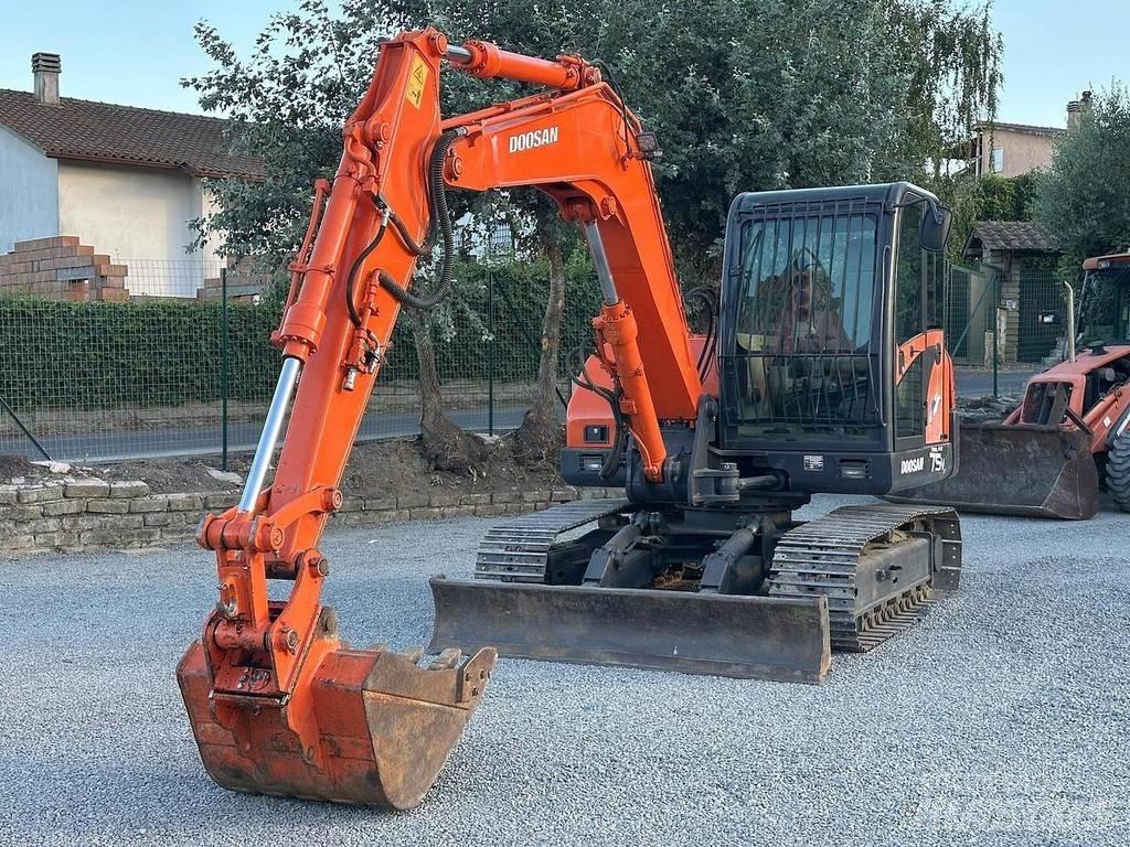 Doosan SOLAR 75V Vidēja lieluma ekskavatori 7 t - 12 t