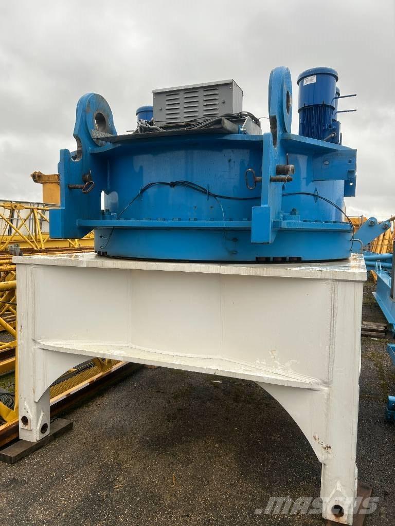 Potain MD560B-M25 Torņa krāni