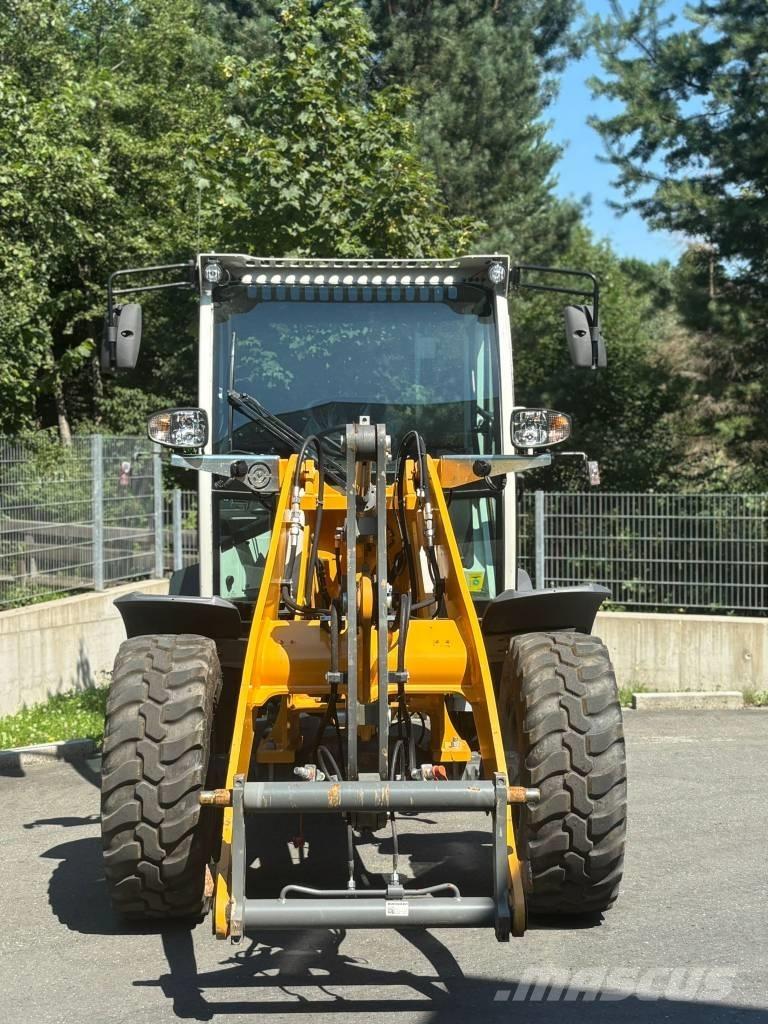 Liebherr L 506 Iekrāvēji uz riteņiem