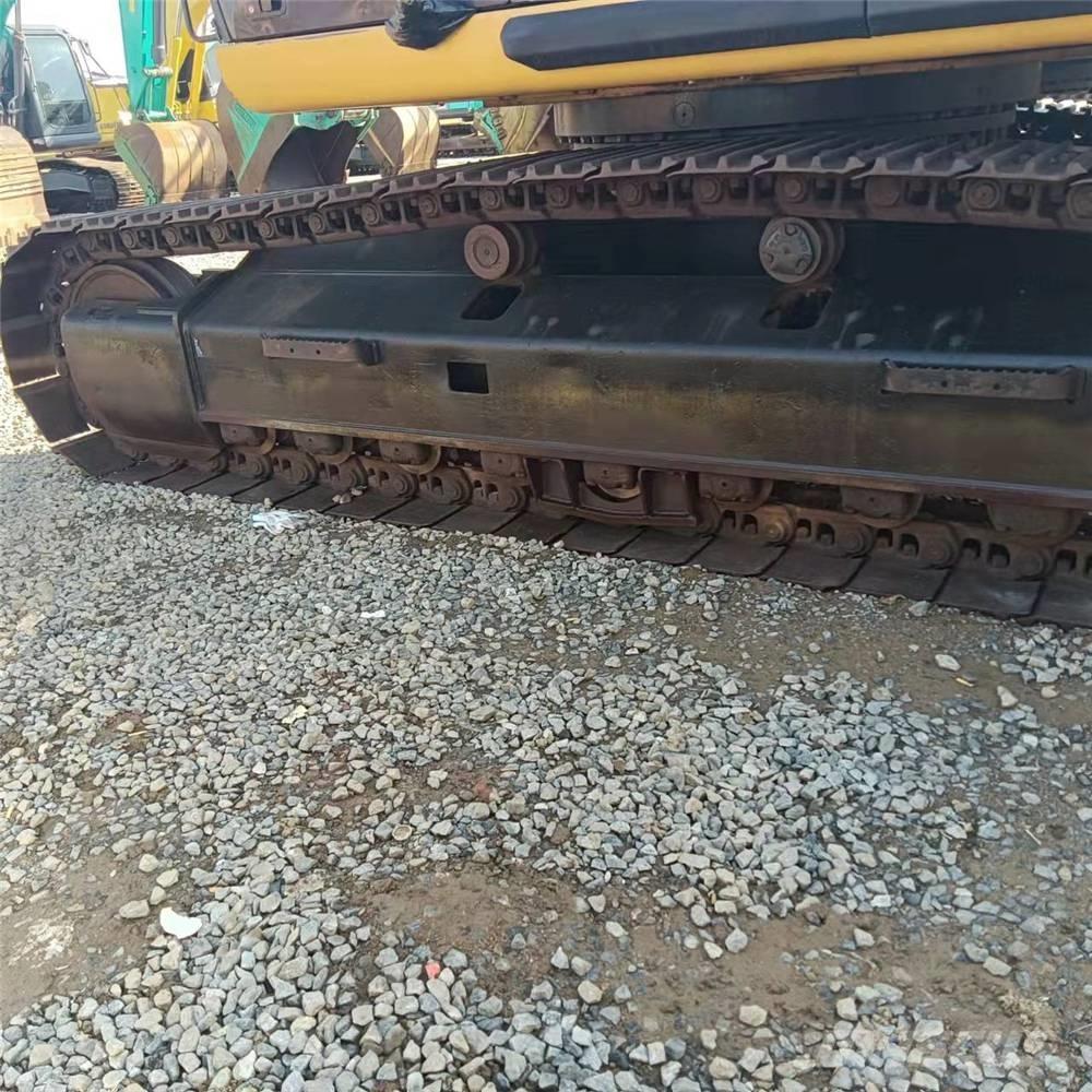 CAT 336D Kāpurķēžu ekskavatori