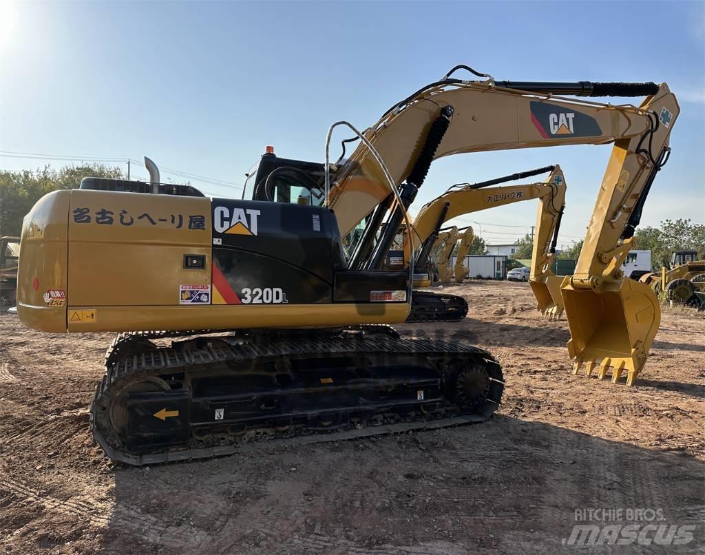 CAT 320 D L Kāpurķēžu ekskavatori