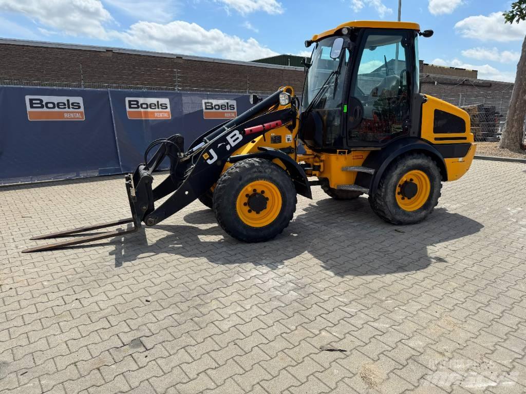 JCB 409 Iekrāvēji uz riteņiem