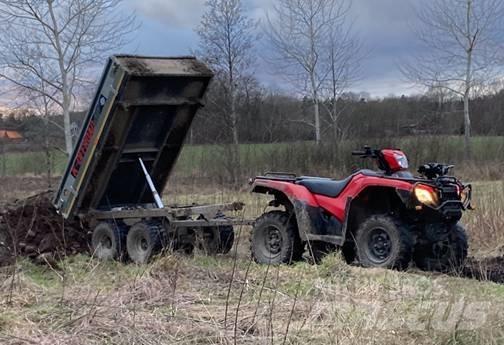  K Vagnen Offroad Pašizgāzēju piekabes