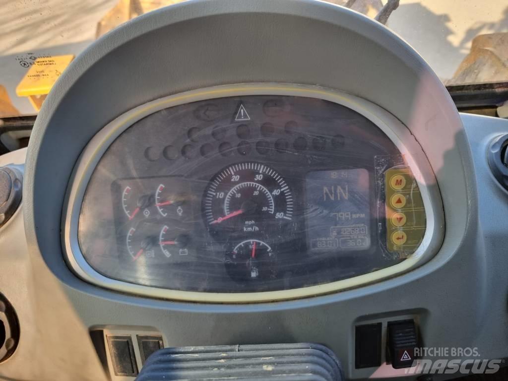 Hyundai HL 757-7 Iekrāvēji uz riteņiem