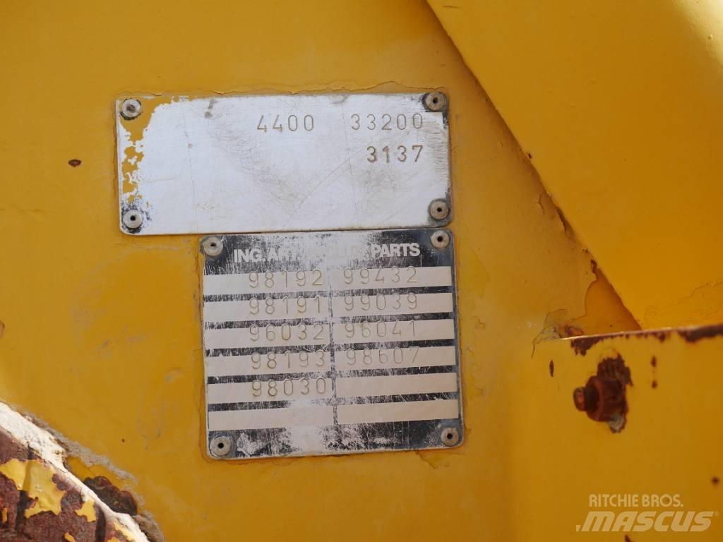 Volvo BM 4400 Iekrāvēji uz riteņiem
