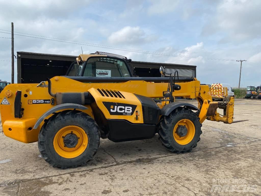JCB 535-140 Teleskopiskie manipulatori