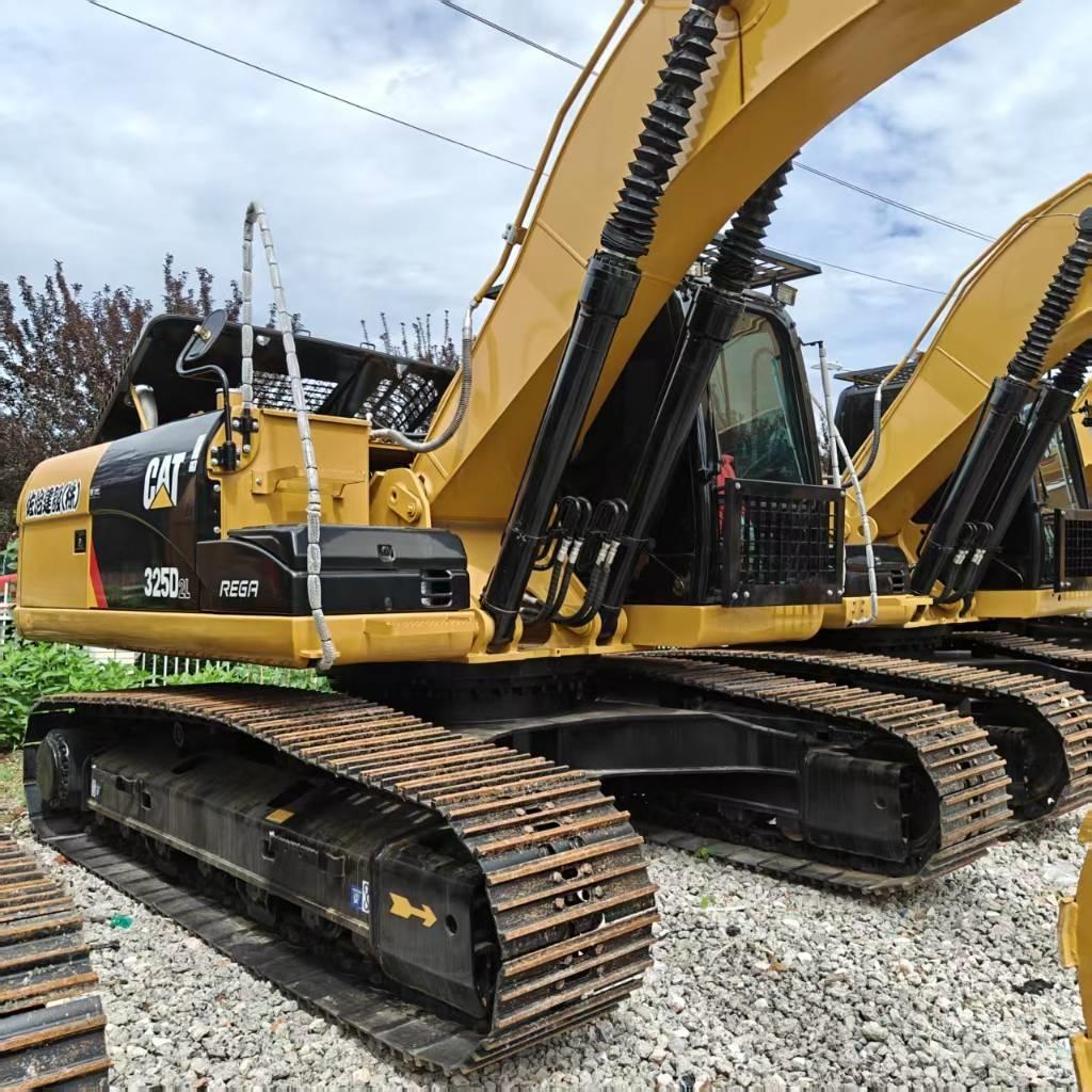 CAT 325D Kāpurķēžu ekskavatori
