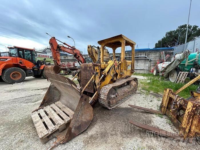 CAT 941B Iekrāvēji uz riteņiem