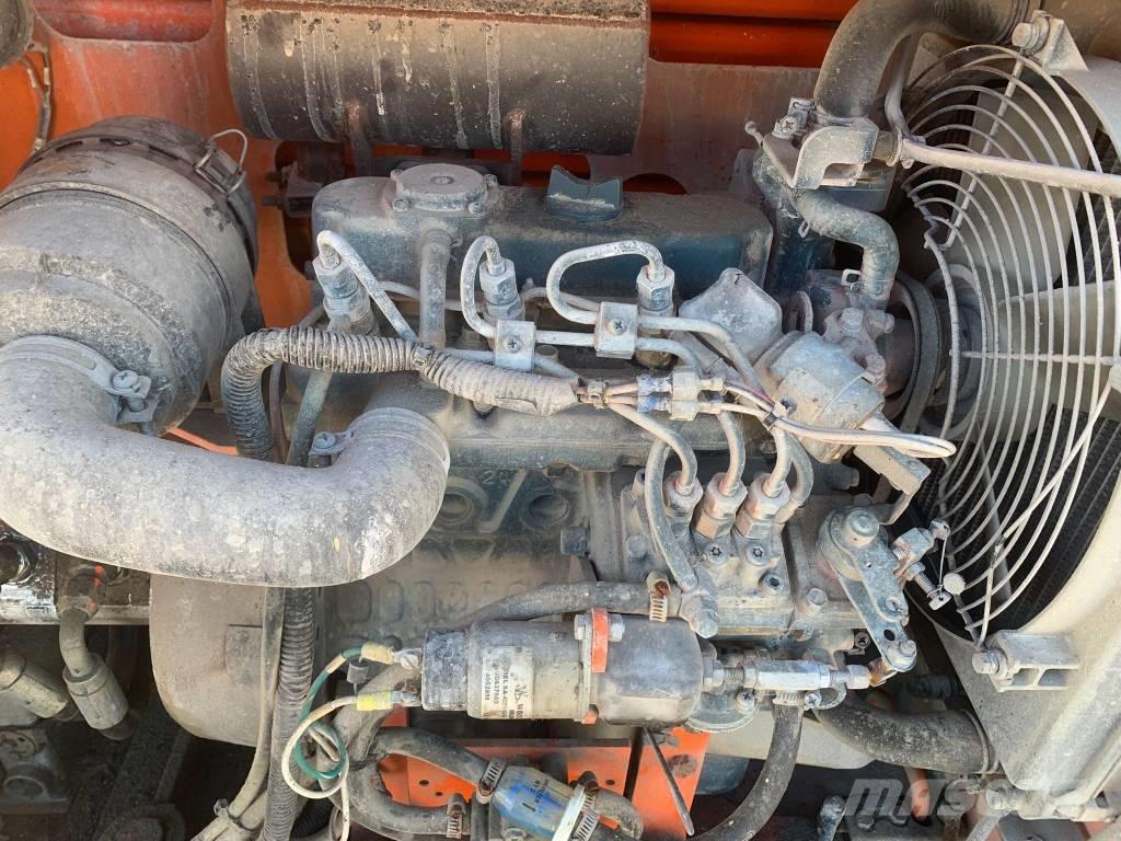 SkyJack SJ 6832 RT Šķerveida pacēlāji