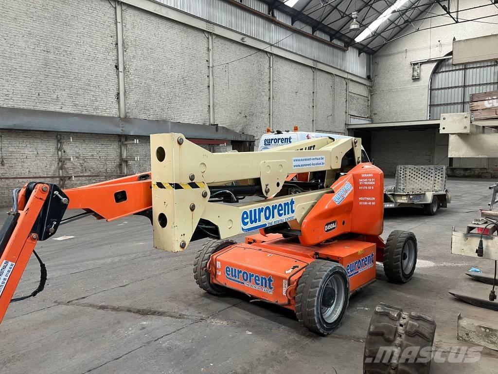 JLG E 450 AJ Strēles pacēlāji
