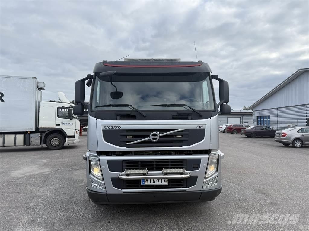 Volvo FM13 8X4 Pašizgāzējs
