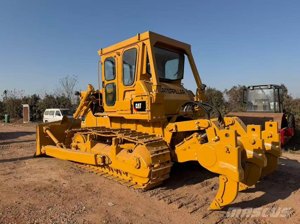 CAT D8K Kāpurķēžu buldozeri