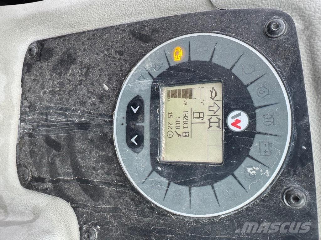 Kramer 353 Iekrāvēji uz riteņiem