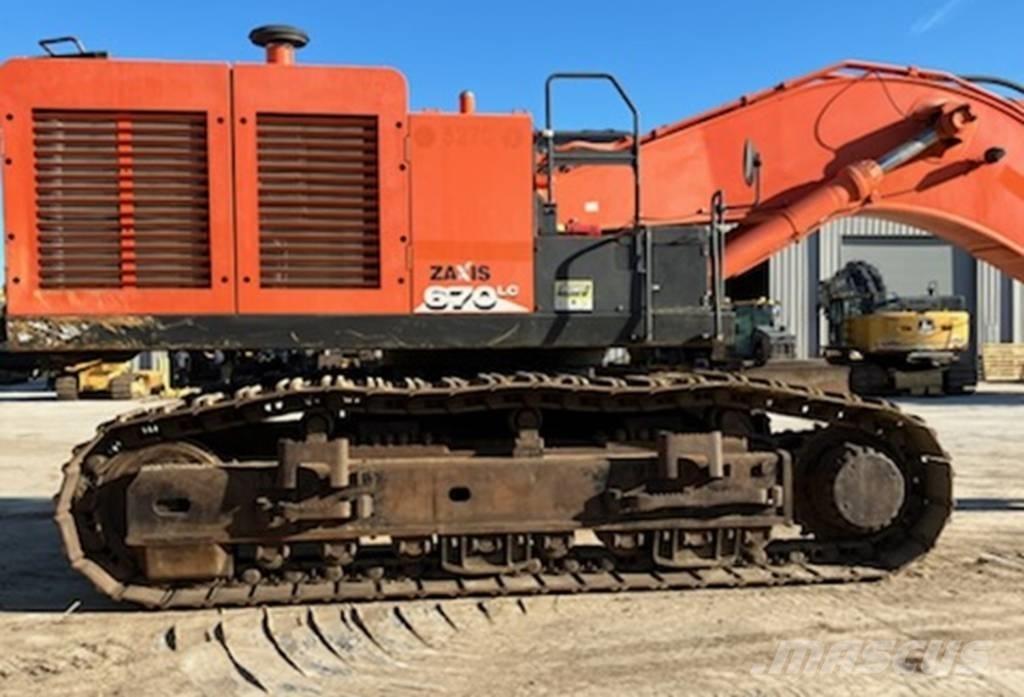 Hitachi ZX670LC-6 Kāpurķēžu ekskavatori