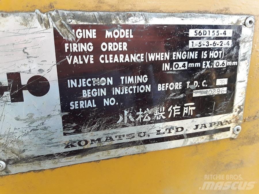 Komatsu D 155 A-1 Kāpurķēžu buldozeri