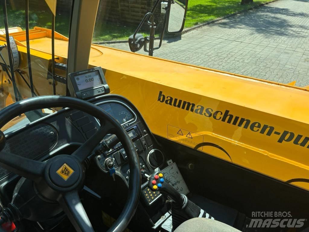 JCB 541-70 Teleskopiskie manipulatori