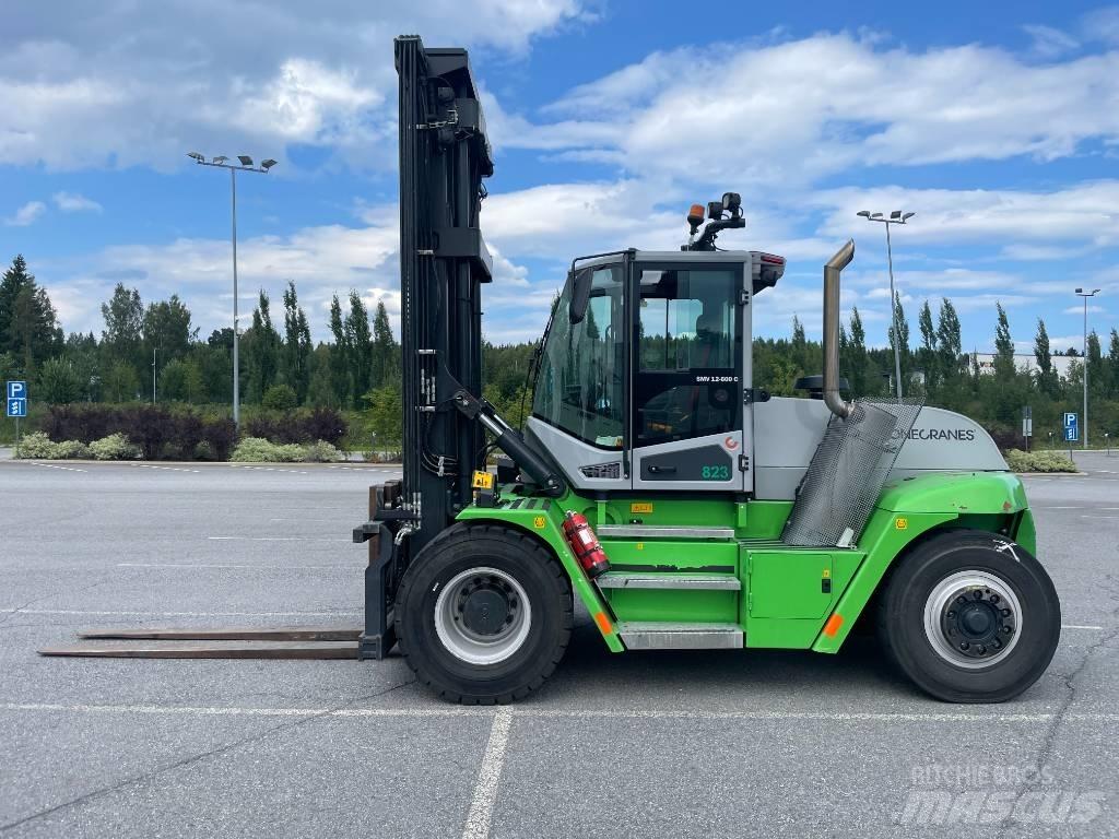 SMV 12-600C Tehnika ar dīzeļa dzinēju