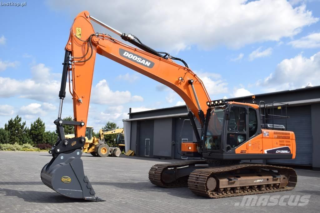 Doosan DX 225 LC-5 Kāpurķēžu ekskavatori