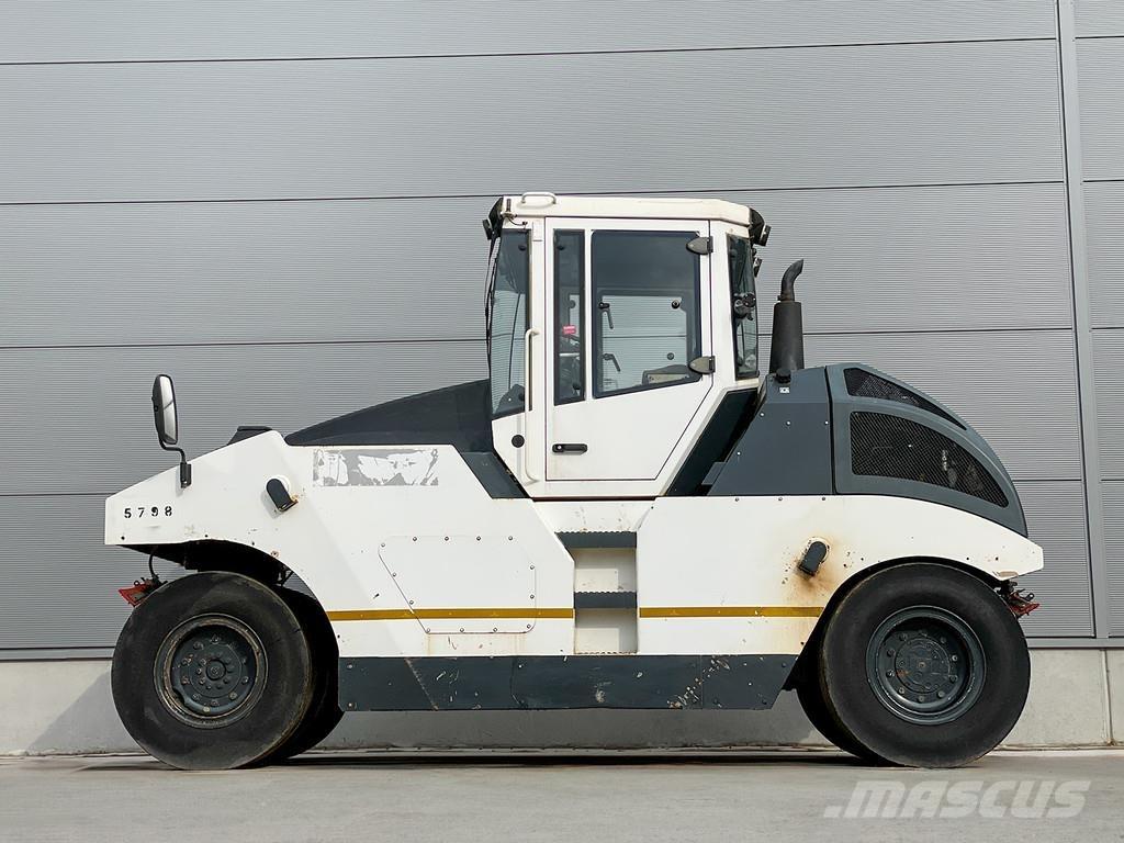 Bomag BW 24 RH Pneimatiskie veltņi